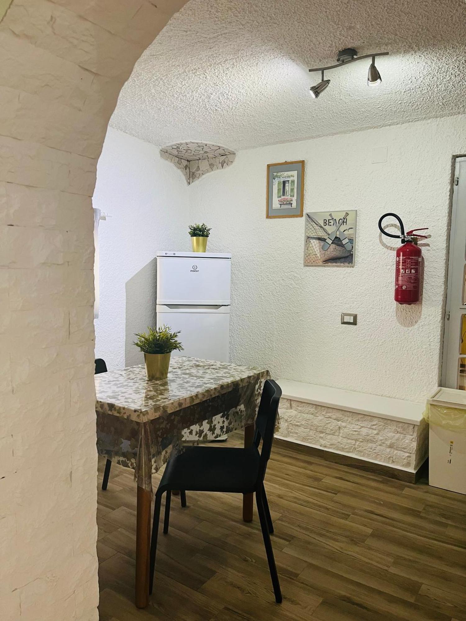 Bouganville Casa Vacanza Ambiente Climatizzato Con Wi Fi Pineto Ngoại thất bức ảnh