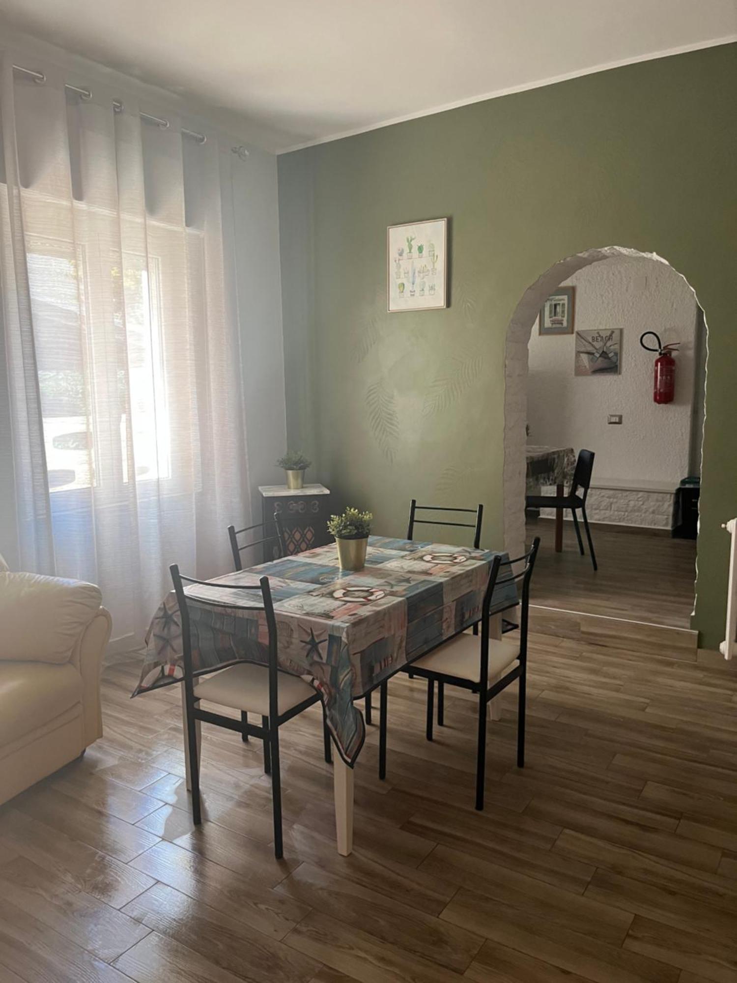 Bouganville Casa Vacanza Ambiente Climatizzato Con Wi Fi Pineto Ngoại thất bức ảnh