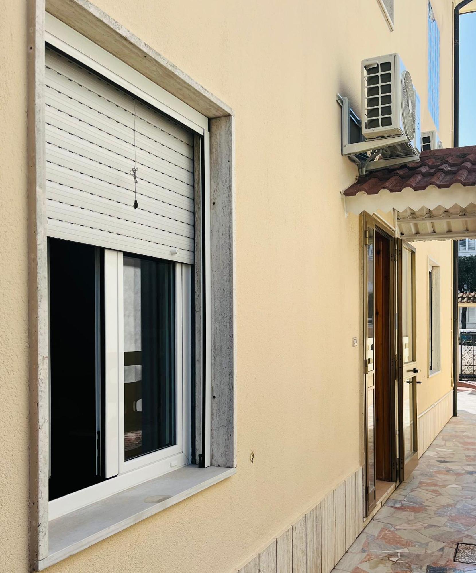Bouganville Casa Vacanza Ambiente Climatizzato Con Wi Fi Pineto Ngoại thất bức ảnh