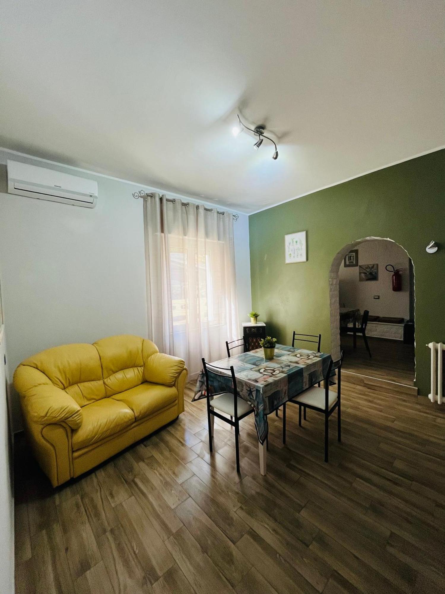Bouganville Casa Vacanza Ambiente Climatizzato Con Wi Fi Pineto Ngoại thất bức ảnh